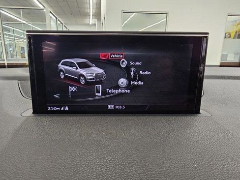 Used 2018 Audi Q7 3.0T Premium Plus w/ Premium Plus Package AWD/4WD image 22