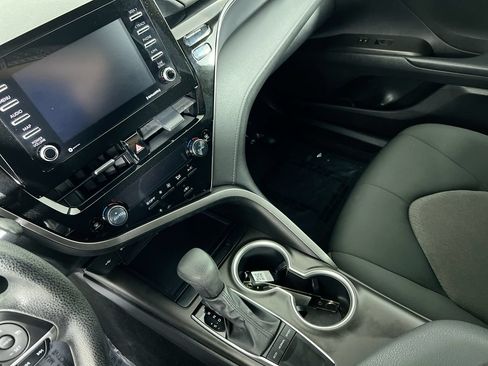 Used 2024 Toyota Camry LE FWD image 18