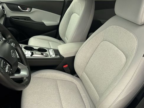 Certified 2022 Hyundai Kona SEL w/ Convenience Package image 14