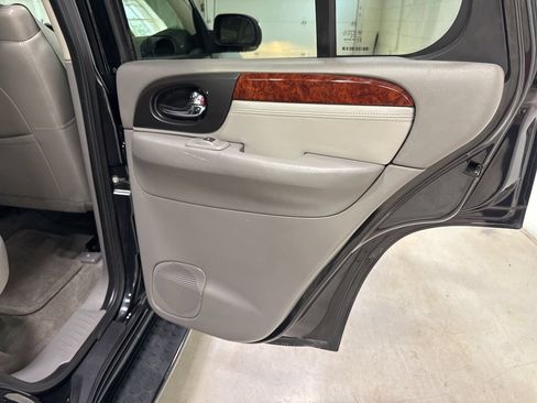 Used 2008 GMC Envoy Denali w/ Sun And 6-Disc Cd Package RWD image 35
