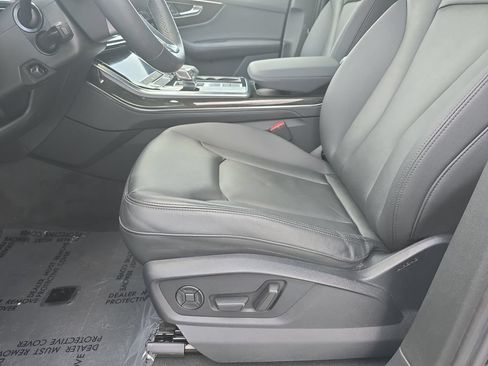 Used 2023 Audi Q7 2.0T Premium Plus w/ Premium Plus Package AWD/4WD image 27