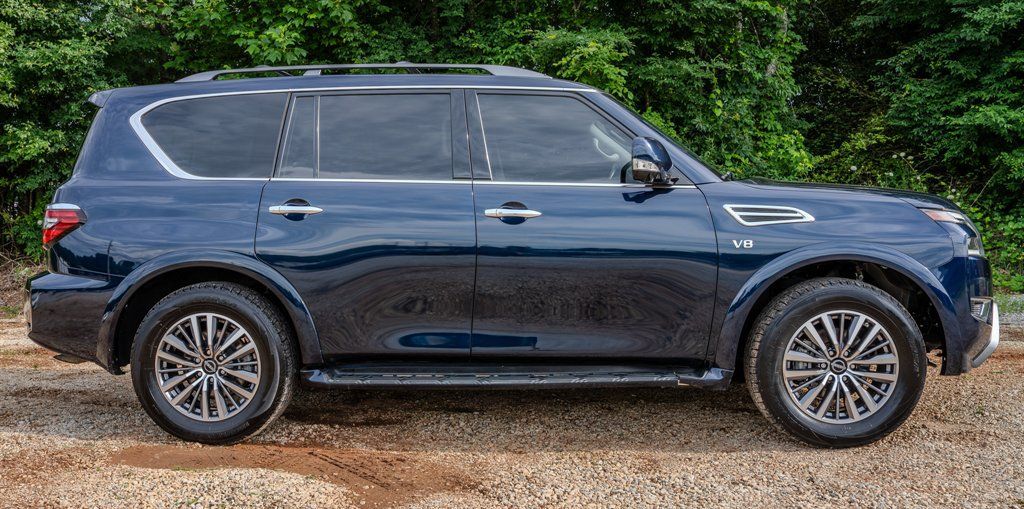 Used 2022 Nissan Armada SL w/ Captain's Chairs Package RWD image 6
