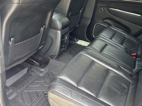 Used 2018 Jeep Grand Cherokee Overland w/ Interior Metal Package AWD/4WD image 18