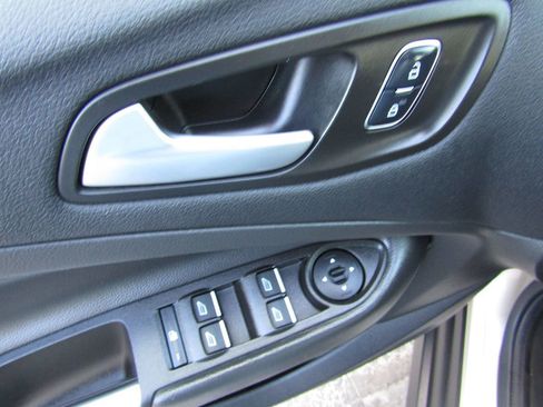 Used 2017 Ford C-MAX SE image 22