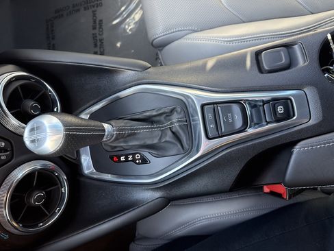 Used 2016 Chevrolet Camaro SS image 27