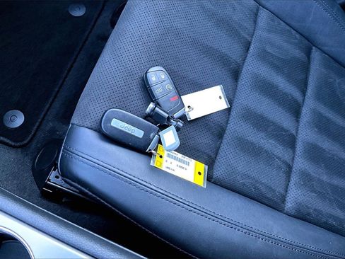 Certified 2022 Jeep Grand Cherokee Laredo X image 33