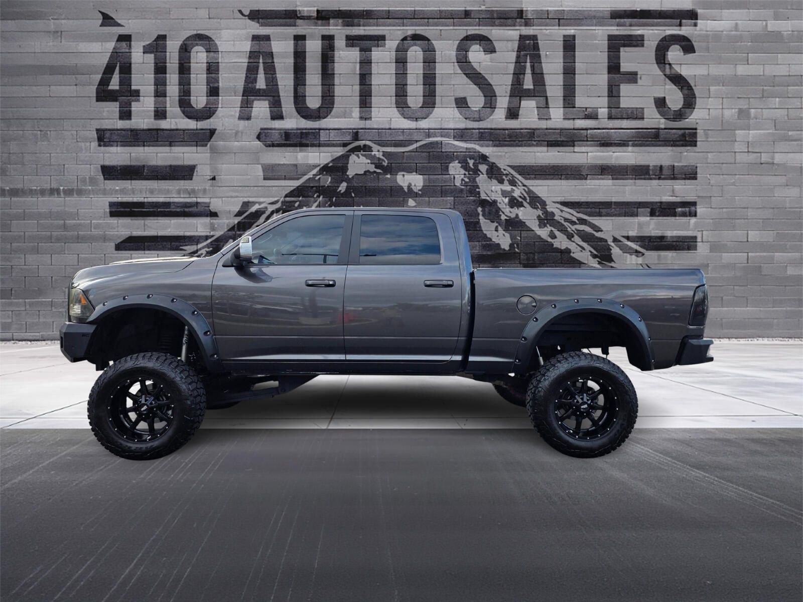 Used 2017 RAM 2500 SLT AWD/4WD image 7