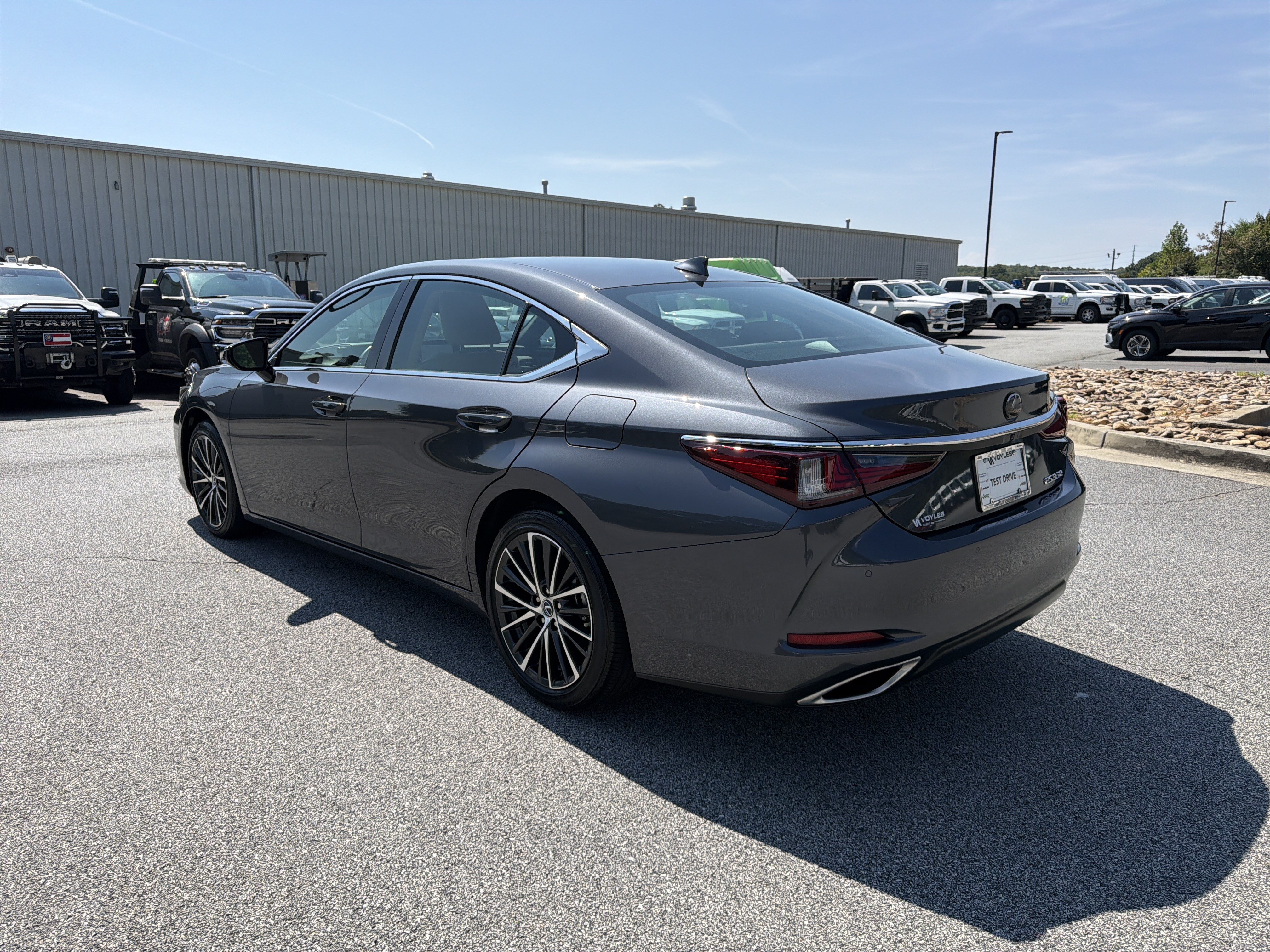 Used 2024 Lexus ES 350 w/ Premium Package FWD image 6