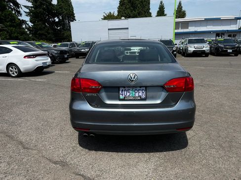 Used 2014 Volkswagen Jetta S FWD image 4
