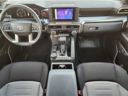 Used 2025 Toyota 4Runner TRD Off-Road image 19