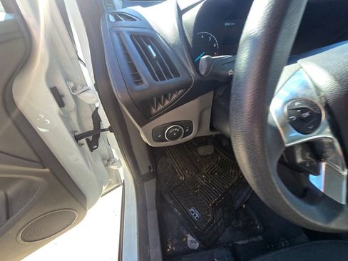 Used 2022 Ford Transit Connect XL image 10