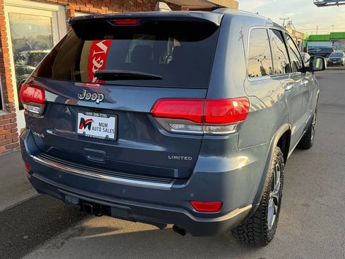Used 2019 Jeep Grand Cherokee Limited w/ Luxury Group II image 3