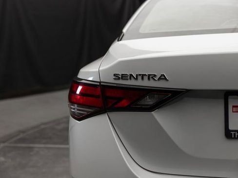 Used 2024 Nissan Sentra SV FWD image 10