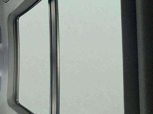 Certified 2025 Audi Q5 2.0T Premium Plus w/ Premium Plus Package image 18