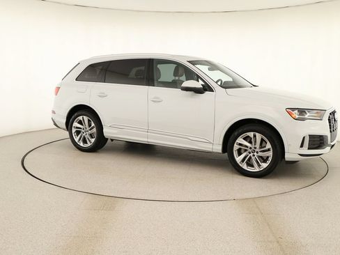 Used 2022 Audi Q7 2.0T Premium Plus AWD/4WD image 9