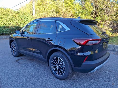 New 2025 Ford Escape Plug-in Hybrid w/ PHEV Premium Package image 5