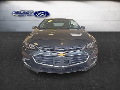 Used 2017 Chevrolet Malibu LT FWD image 10