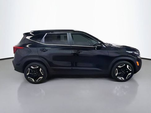 Used 2024 Kia Seltos SX w/ SX Sunroof Package AWD/4WD image 10