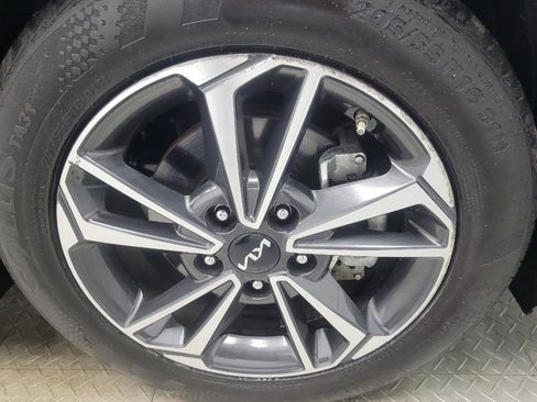 Used 2024 Kia Forte LXS image 31