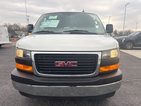 Used 2024 GMC Savana 2500 w/ Driver Convenience Package image 3