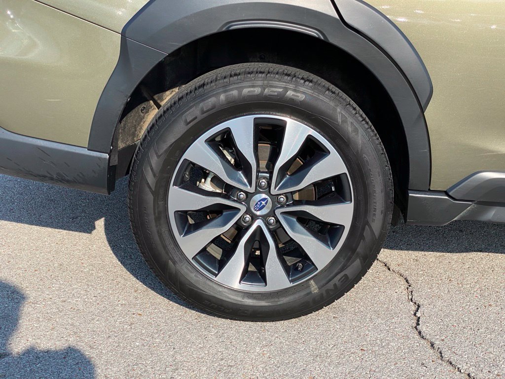 Used 2024 Subaru Outback Touring AWD/4WD image 9
