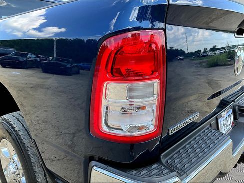 Used 2021 RAM 2500 Big Horn w/ Level 1 Equipment Group AWD/4WD image 23
