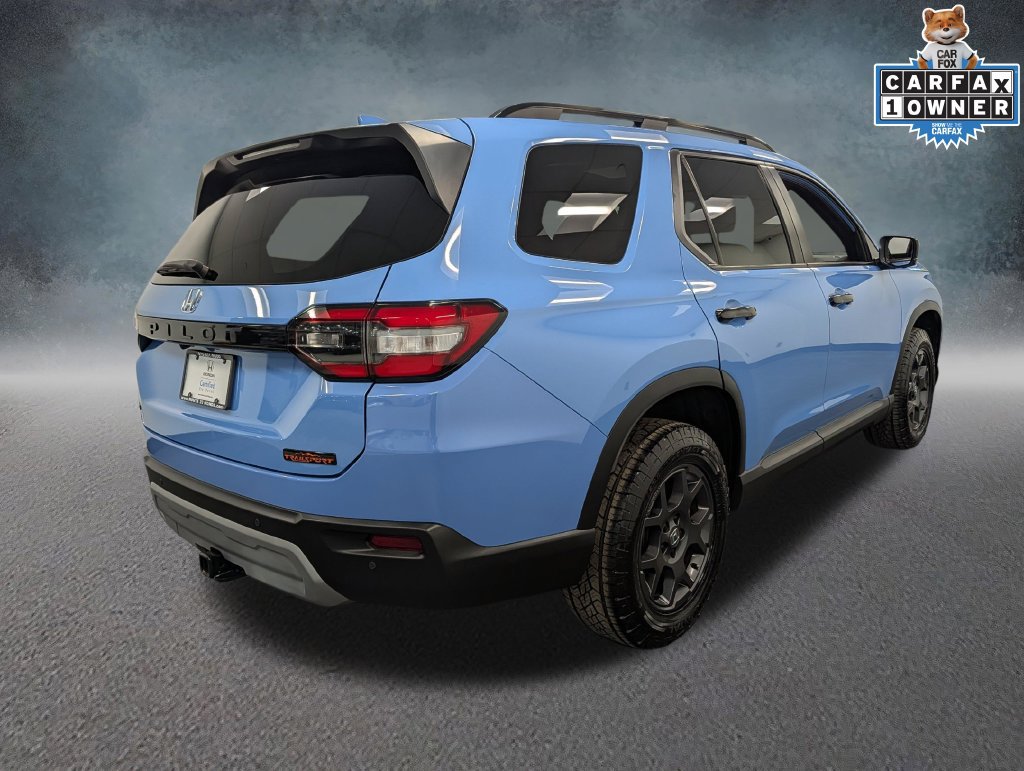 Certified 2025 Honda Pilot TrailSport image 4
