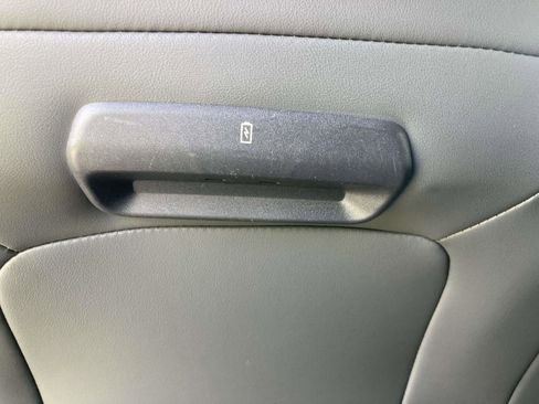 Used 2025 Ford Expedition Active RWD image 20