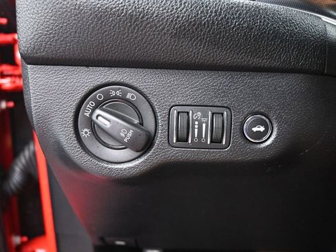Used 2016 Dodge Challenger SXT Plus RWD image 12