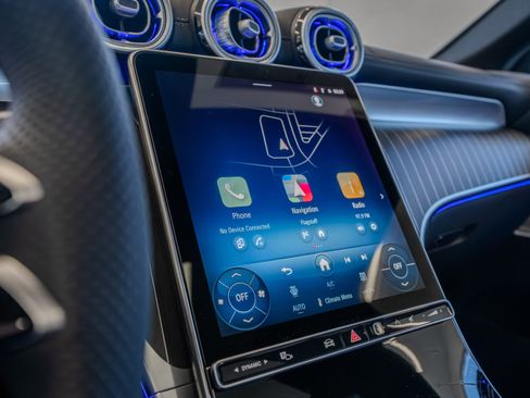 New 2026 Mercedes-Benz GLC 300 4MATIC image 30