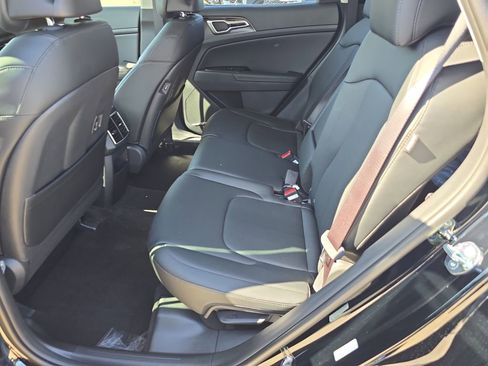 New 2026 Kia Sportage EX FWD image 18