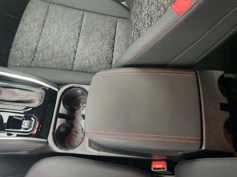 Certified 2024 Chevrolet Colorado Z71 w/ Z71 Convenience Package 2 image 18