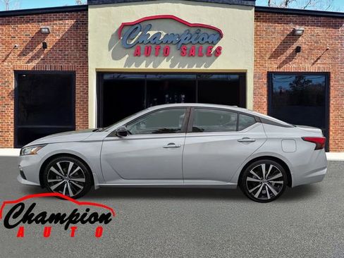 Used 2019 Nissan Altima 2.5 SR image 10
