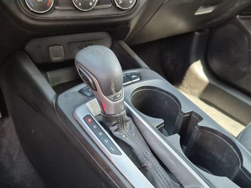 Used 2024 Chevrolet Trax LS FWD image 22