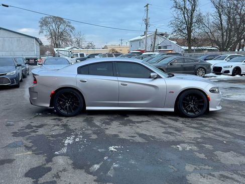 Used 2020 Dodge Charger Scat Pack w/ Dynamics Package image 16