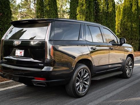 Used 2023 Cadillac Escalade Sport AWD/4WD image 16