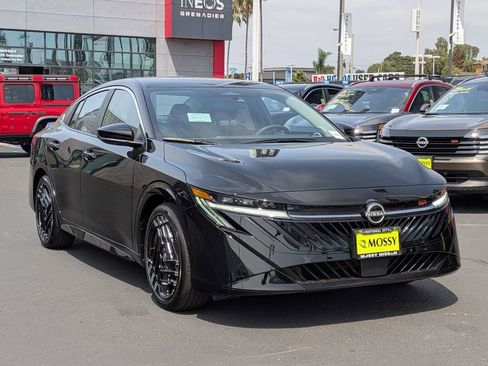 New 2026 Nissan Sentra SR w/ Floor Mat Package image 2