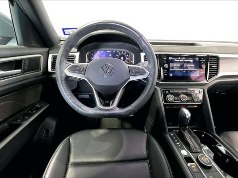 Used 2022 Volkswagen Atlas Cross Sport SEL R-Line AWD/4WD image 14