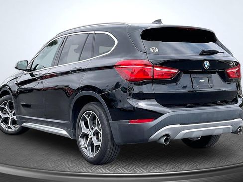 Used 2017 BMW X1 xDrive28i w/ Premium Package AWD/4WD image 2