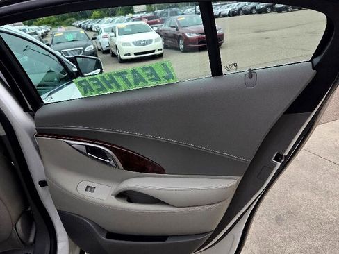 Used 2011 Buick LaCrosse CXL image 14