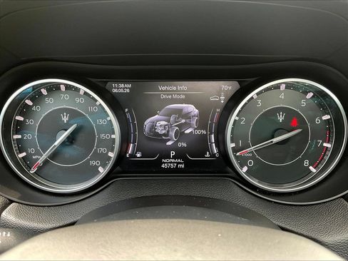Used 2022 Maserati Levante GT AWD/4WD image 13