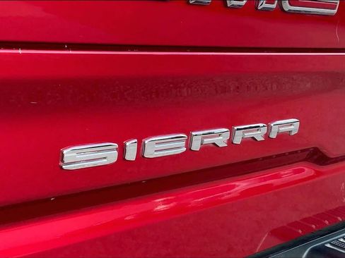 Used 2020 GMC Sierra 1500 SLT RWD image 30