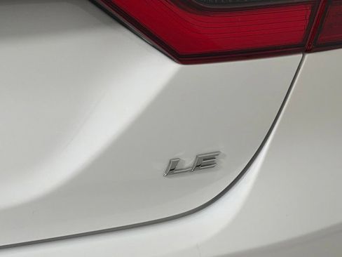 Used 2024 Toyota Camry LE FWD image 11