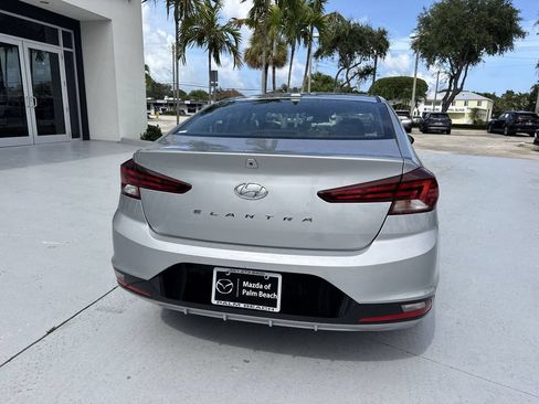 Used 2020 Hyundai Elantra Value Edition w/ Winter Weather Package FWD image 25