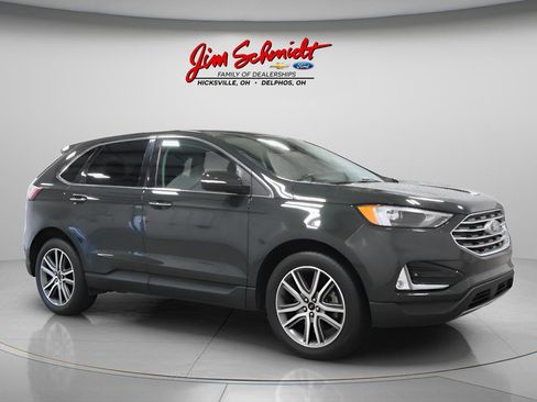 Used 2023 Ford Edge Titanium w/ Class II Trailer Tow Package AWD/4WD image 2