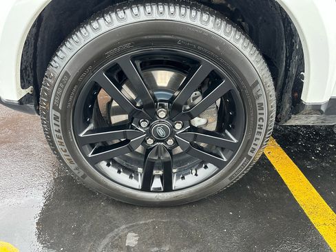 Used 2016 Land Rover LR4 HSE image 59