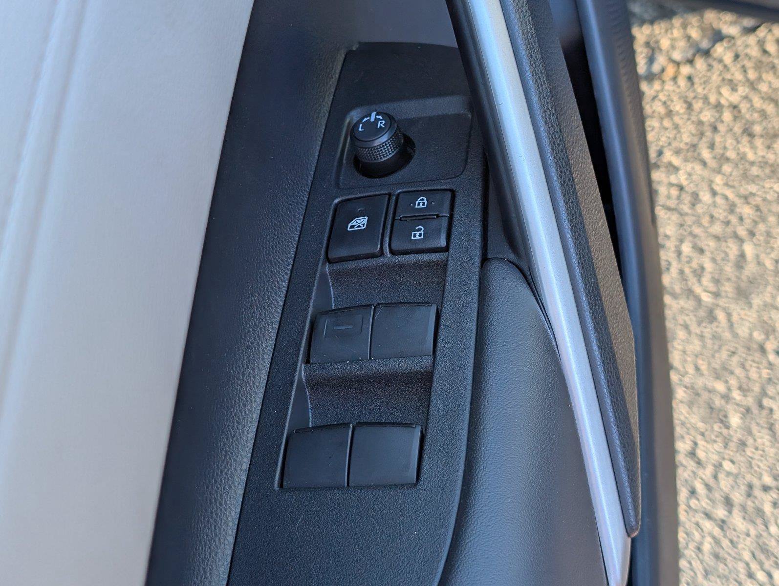 Used 2026 Toyota Corolla Cross L FWD image 18