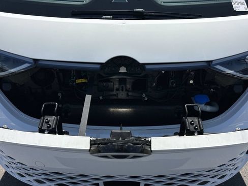 Used 2025 Volkswagen ID. Buzz Pro S RWD image 30