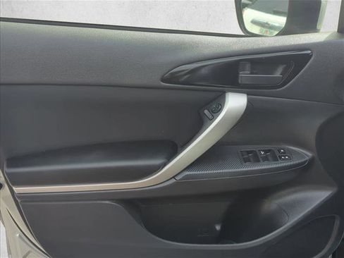 Used 2024 Mitsubishi Eclipse Cross ES image 10