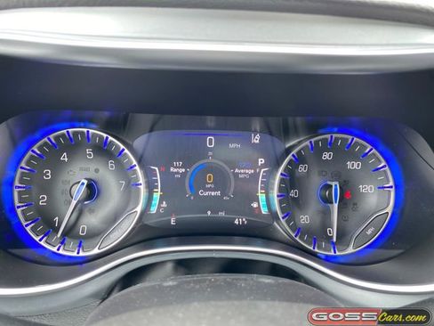 New 2026 Chrysler Pacifica Limited image 22